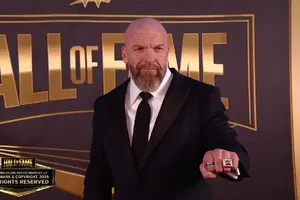 Triple H fue inducido al Salón de la Fama de WWE en emotiva ceremonia