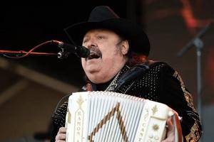 ¡Ramón Ayala anuncia su gira de despedida tras 60 años de carrera!