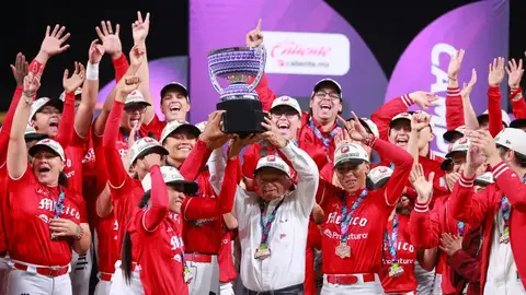 ¡Corona escarlata! Diablos Rojos se lleva la Serie de la Reina ante Sultanes Softbol