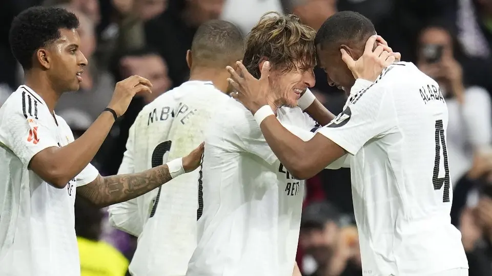 Real Madrid vence a Girona y sigue presionando al Barcelona por el liderato
