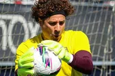 AVS, con Guillermo Ochoa en la banca, es goleado en casa por Estoril