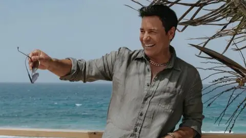 Piden a Chayanne cambiar el nombre de su canción ‘Torero’ a 'Bombero' para no enaltecer la tauromaquia
