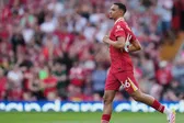 Liverpool deja ir la victoria ante Arsenal; afición arremete contra Alexander-Arnold