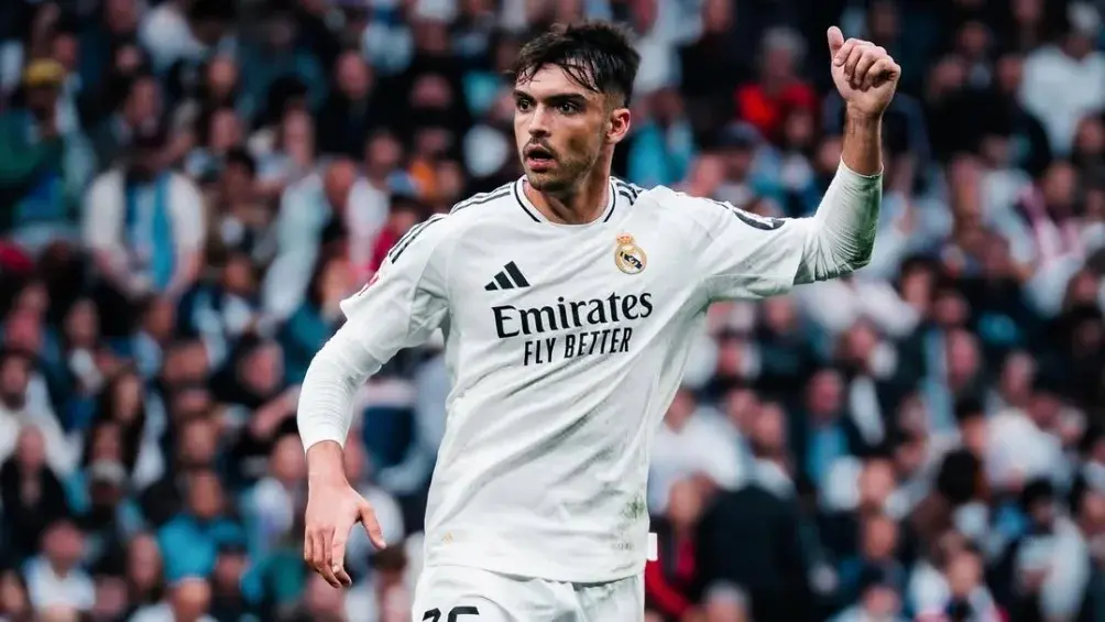Raúl Asencio, defensa central del Real Madrid | IG: asencio