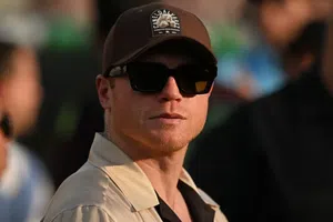 Canelo Álvarez responde a críticas por su estilo de boxeo: "No es mi culpa que solo suban a sobrevivir"