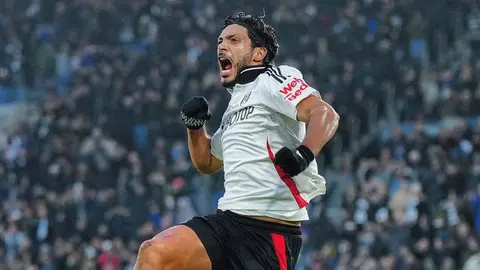 ¡Histórico! Raúl Jiménez entra al Top 10 de goleadores del Fulham en Premier League