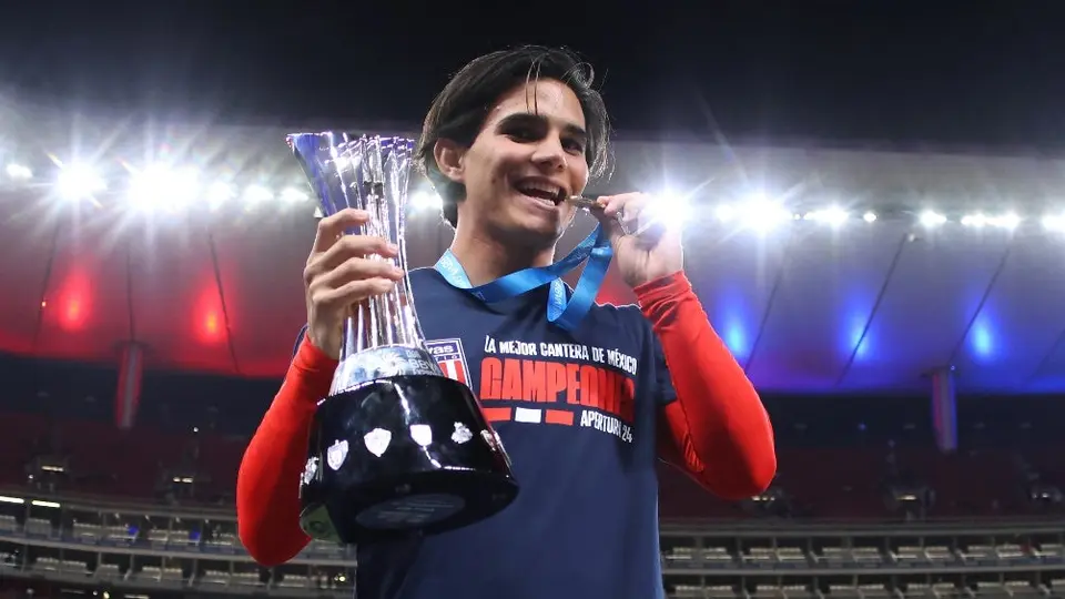 Bruce El-Mesmari, quien llegó como refuerzo a Chivas, será jugador del Querétaro