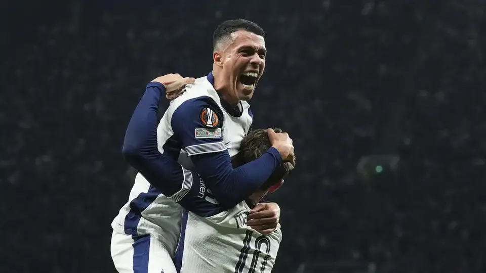 Con golazo de Pedro Porro, Tottenham consigue el empate ante Frankfurt en la Europa League