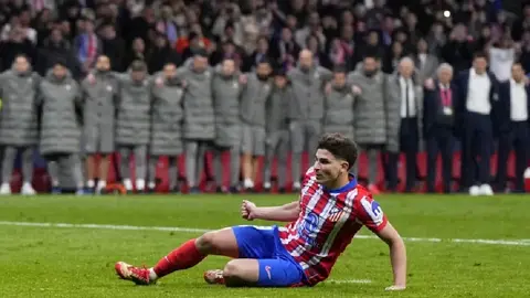 ¡Sigue la polémica del penal de Julián! Perito español mencionó que el video de la UEFA no es el original