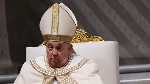 Papa Francisco: Celebra inicio de la Cuaresma, pero continúa delicado