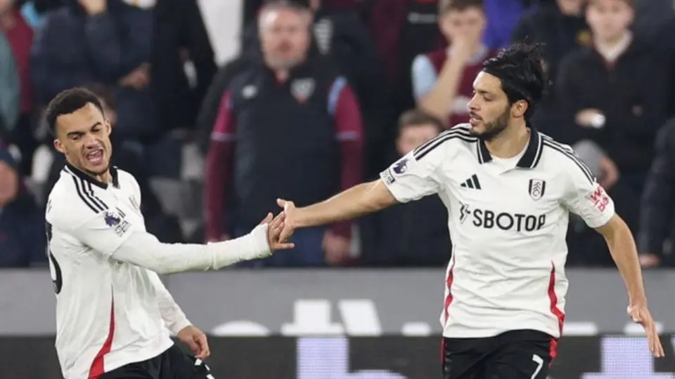 La Premier League implementará el fuera de juego semiautomático a partir de abril de 2025