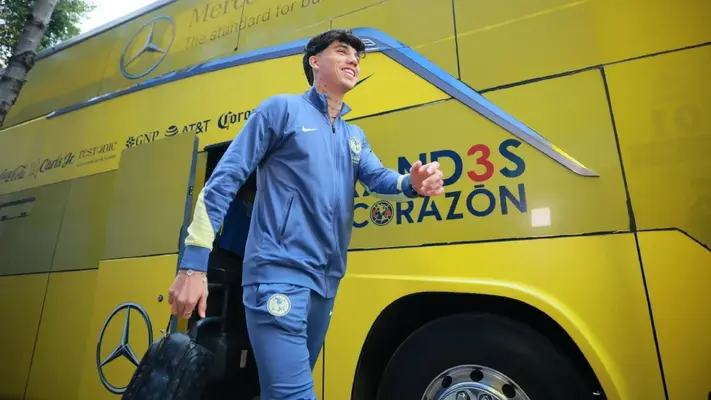 Kevin Álvarez regaló su jersey a pequeña cumpleañera; fue la niña equivocada