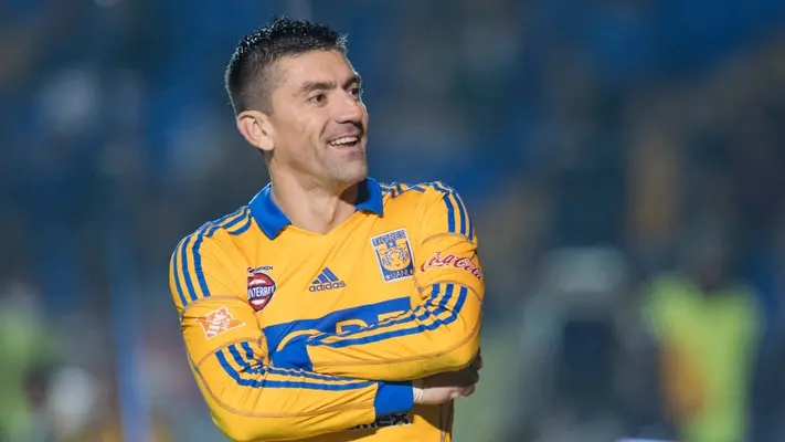 Héctor Mancilla, exjugador de la Liga MX, desata bronca en el futbol del llano