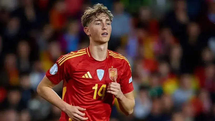 Dean Huijsen rompe el silencio tras quedar fuera de la convocatoria de España al Mundial