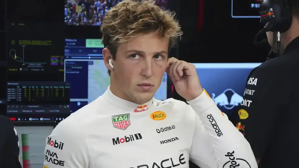 Liam Lawson arremete contra CEO de McLaren: "No podría importarme menos lo que diga"