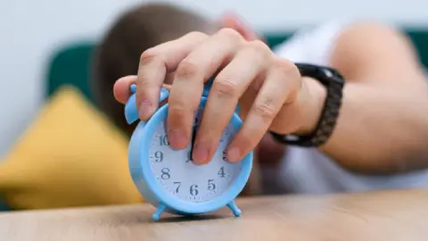 ¿Regresa el cambio de horario en México este 2025? Esto se sabe