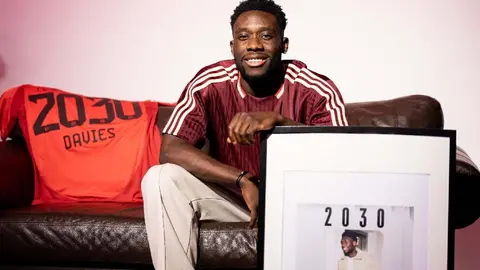 Bayern Munich y Alphonso Davies extienden contrato hasta 2030