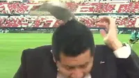 Reportero de ESPN sufre susto con una paloma en el Atlético de San Luis vs Juárez
