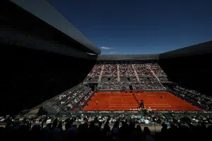 Apagón eléctrico en España provoca suspensión del Abierto de Madrid