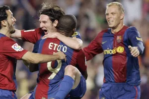 Excompañero de Messi se someterá a cirugía para enderezar piernas: “Cortarán trozos de hueso”