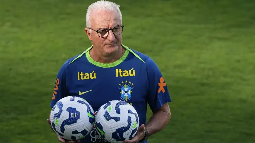Dorival Júnior dejó de ser DT de Brasil en 2025 | AP