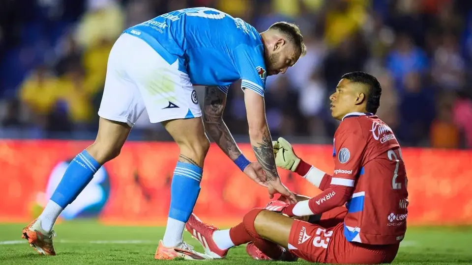 Kevin Mier se une a la lista de ‘villanos’ de Cruz Azul en Liguilla