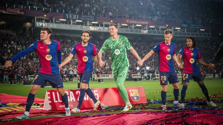 Barcelona busca renovación de Szczesny y retrasa búsqueda de otro portero