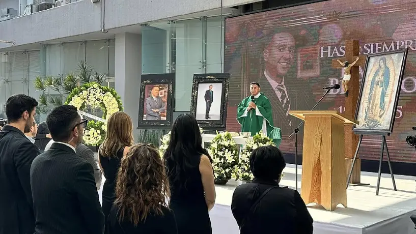 Daniel Bisogno: Recuerdan al conductor con una misa dentro de TV Azteca
