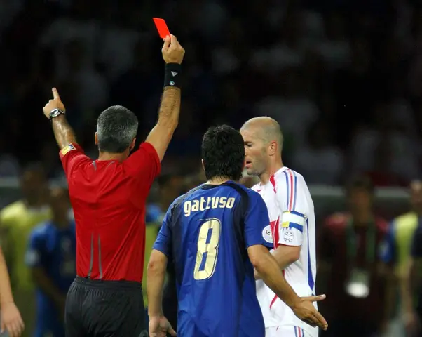 Zidane, expulsado por Humberto Elizondo en Alemania 2006 | MEXSPORT