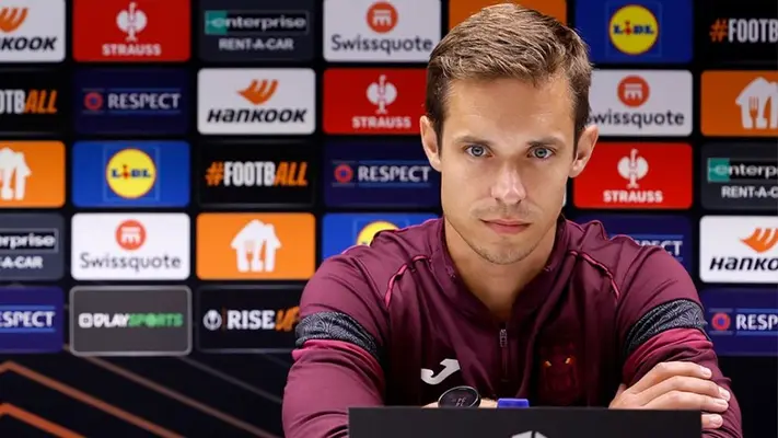 Anderlecht de 'Chino' Huerta cambia de técnico en plena Fecha FIFA, ¿quién reemplaza a David Hubert?