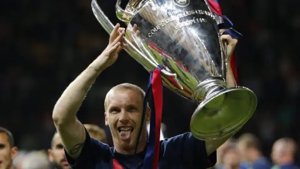 Jérémy Mathieu de ser jugador del Barcelona a terminar trabajando en una tienda