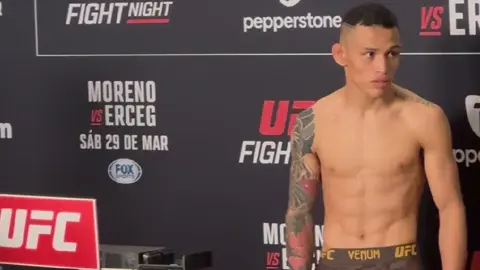Aficionados en redes cargan contra ‘Lazy Boy’ y recuerdan careo contra Vic Moreno