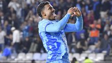 Pachuca vence al Puebla con doblete de John Kennedy