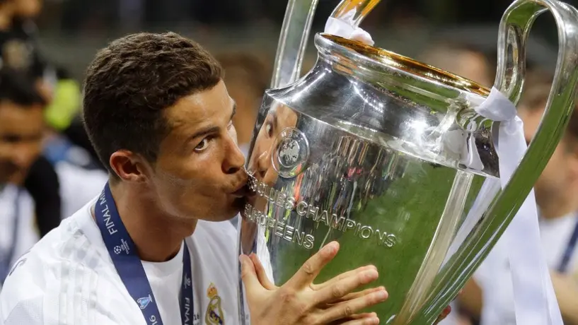 Felicitaciones en el mundo del futbol a Cristiano Ronaldo por sus 40 años