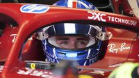 Leclerc habló sobre el cambio de posiciones con Hamilton: “Sainz nos estaba metiendo mucha presión”