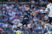 Sergio Canales recibe el alta médica con Rayados y puede jugar ante Pumas