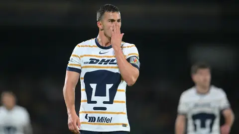 Pablo Bennevendo cumple 100 partidos oficiales con Pumas