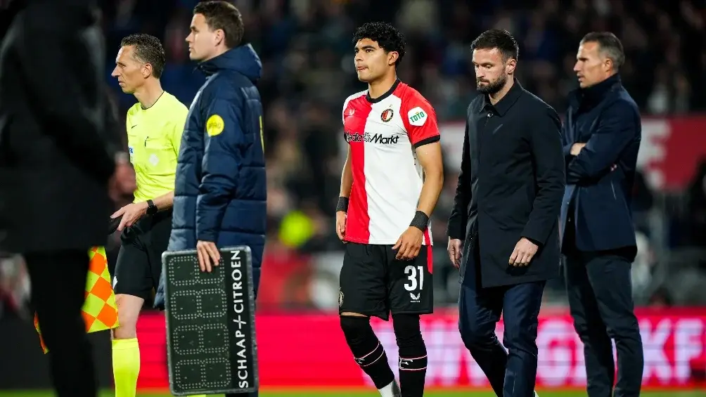 Stephano Carrillo entró de cambio | CRÉDITO X:Feyenoord