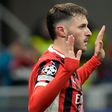 Santiago Giménez: ¿Cuál es su promedio goleador en Champions League y con AC Milan?