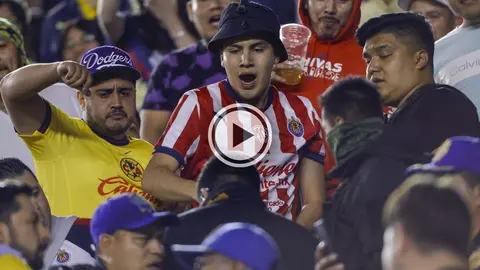 Aficionado termina en el hospital tras ser golpeado en el América vs Chivas
