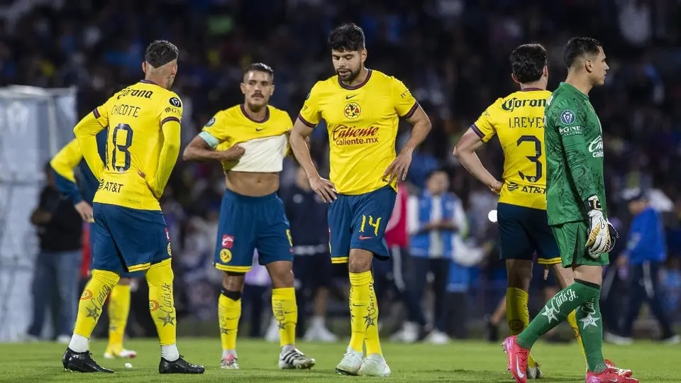 Afición de América revienta a Néstor Araujo y pide su salida