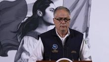 Almirante Juan José Padilla Olmos asume la dirección del AICM