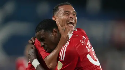 Copa Libertadores: Internacional vence a Nacional y aprieta la lucha en el Grupo F