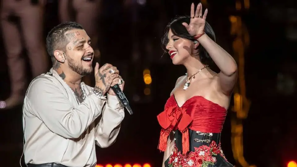VIDEO: Señalan a Ángela Aguilar de hacerle desplante a Christian Nodal