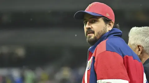 Simón Levy sobre su propuesta de ‘comprar’ a Chivas: “No quiero sacar a Amaury Vergara”