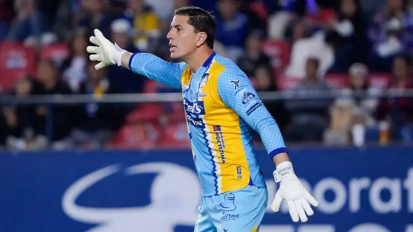 Andrés Sánchez sale del Atlético de San Luis vs Pumas por lesión