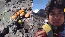 Hombre sube al cráter del volcán Popocatépetl para dejarle ofrenda por su cumpleaños
