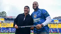 Robinson Canó, estrella de los Diablos Rojos de la LMB, recibió jersey de América