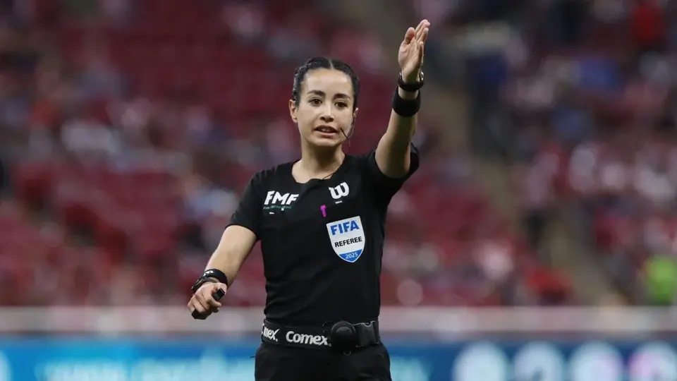 Ramos Rizo critica a Katia Itzel García por arbitrar en torneo amateur durante Liguilla