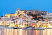 ¡Así puedes vivir en Ibiza GRATIS! Requisitos para trabajar cuidando casas